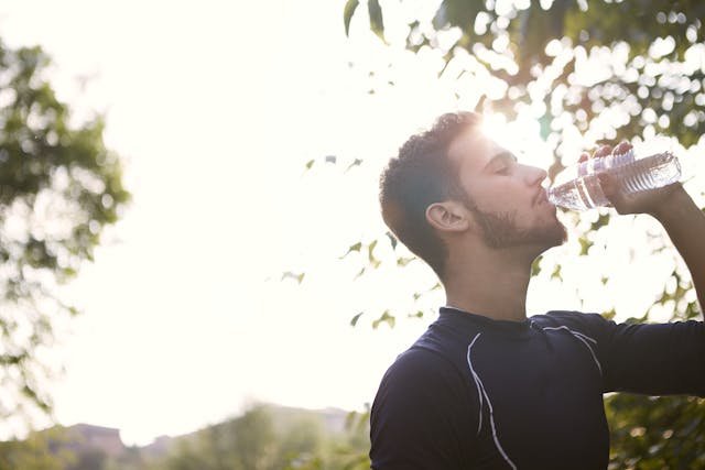 Using Positive Reinforcement to Improve Hydration Habits