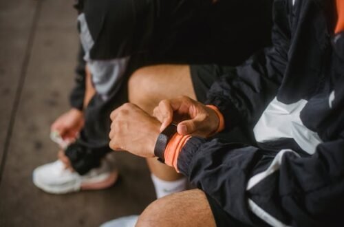 How Wearables Are Transforming Personal Fitness Goals by 2025