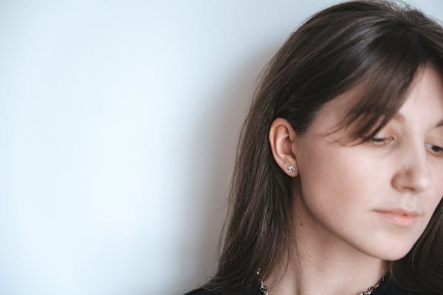 What Defines Truly Hypoallergenic Stud Earrings?